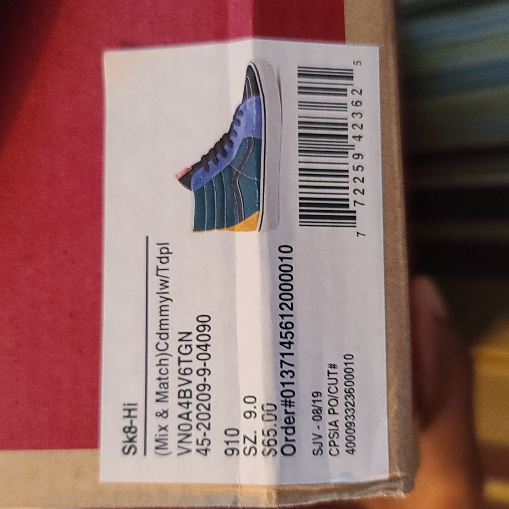 Ski8-Hi Vans